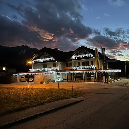 Onkl Sepp - Magic Moments Am Faakersee Seeparadies פאק אם סי