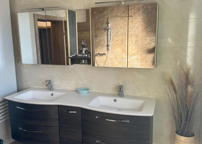 Onkl Sepp - Magic Moments Am Faakersee Seeparadies